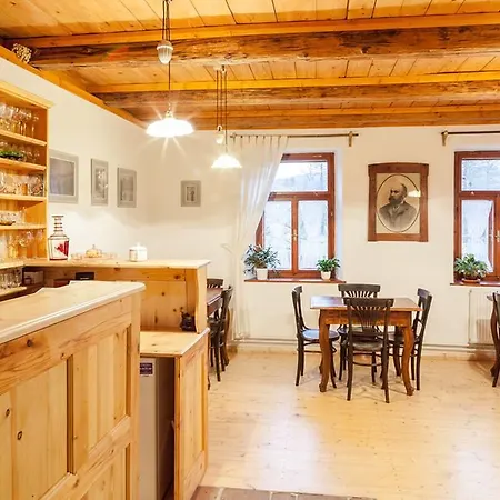 Penzion Restaurant Na Cechach Korouhev